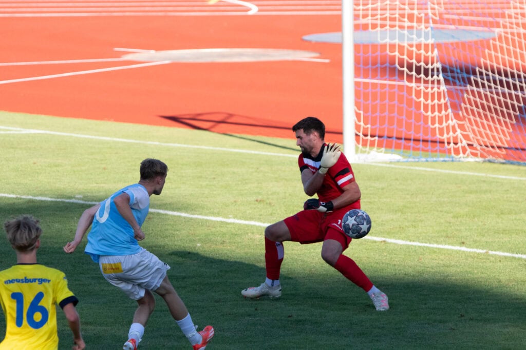 Luca Wieser mit einem Tor