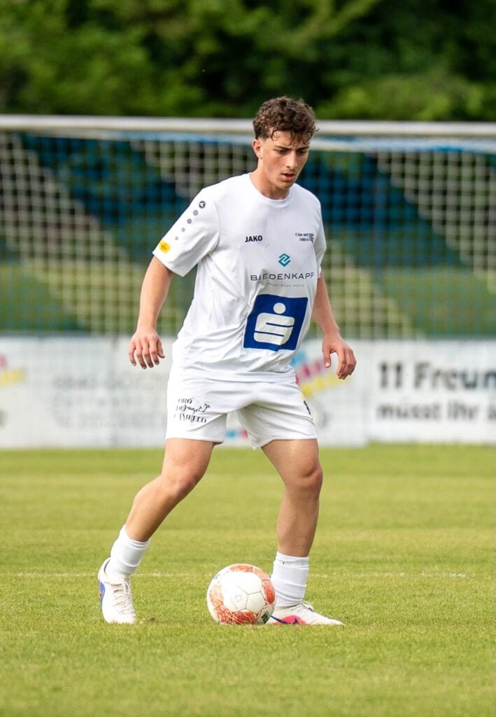 Tolunay Akyildiz
